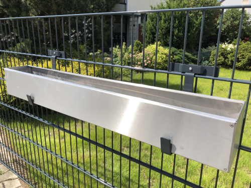 EINDREHHALTERUNG BLUMENKASTEN VON 14 - 20 cm BODENTIEFE | KONFIGURATION | PREISANGABE PRO PAAR