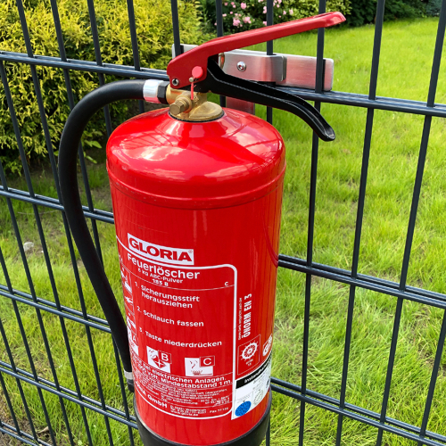 FEUERLÖSCHER EINDREHHALTERUNG