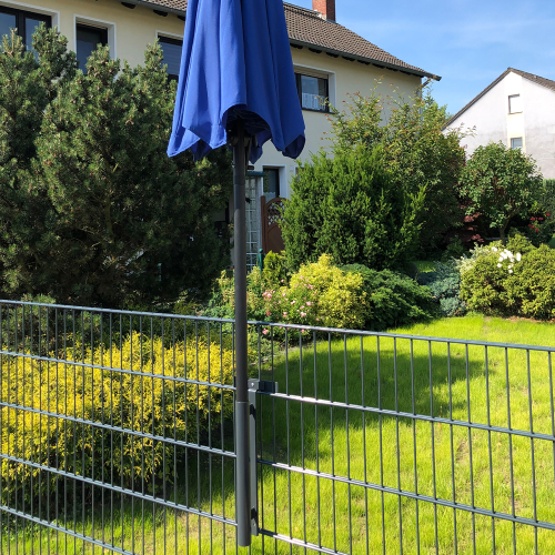 SONNENSCHIRM EINDREHHALTERUNG